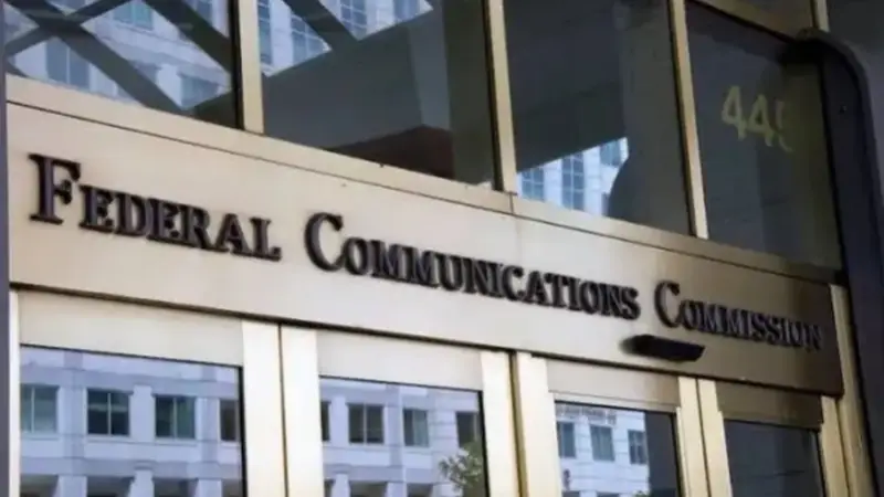 2025年1月特朗普提名Brendan Carr接任FCC主席后,FCC态度转向缓和并批准SpaceX此前搁置的多份申请,其市场准入核心权力凸显