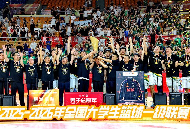 媒体人评清华男篮丢冠：航母又开翻了 天赋和斗志缺一不可