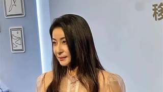 44岁郭晶晶穿300块新中式白衬衫压C位：比欧阳夏丹还耐看的，从来不是牌子
