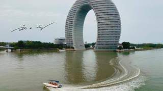 这座城市位于江浙沪交界处，还因为太湖而得名，却几乎没有存在感