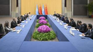 习近平会见联合国秘书长古特雷斯