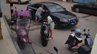 监控曝光：广东一男子快递站捅伤村书记，站门口打110报警，二审维持死刑判决