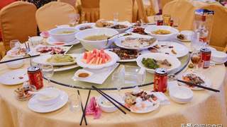 去了十多次平顶山喝喜酒，发现酒席都有这8个特点，第8点很赞！