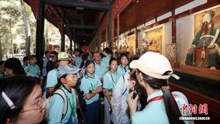 2026华星小记者四川集结营到访都江堰杜甫草堂武侯祠 多国华裔师生触摸千年文明厚度