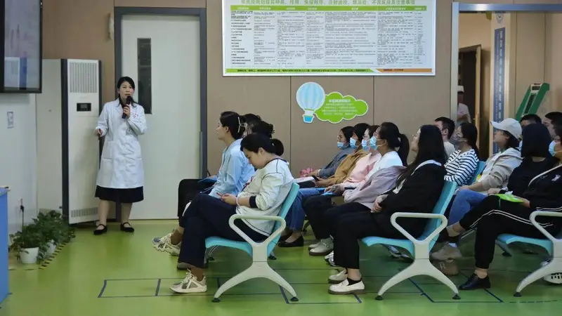 顺产太痛,剖腹产又快又安全?医生告诉你真相,没这么简单,能顺不要剖
