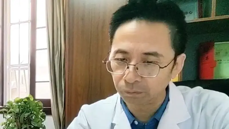 桥本不能吃馒头了?医生辟谣:错!真正要忌口的“发物”是这4类,越吃抗体越高