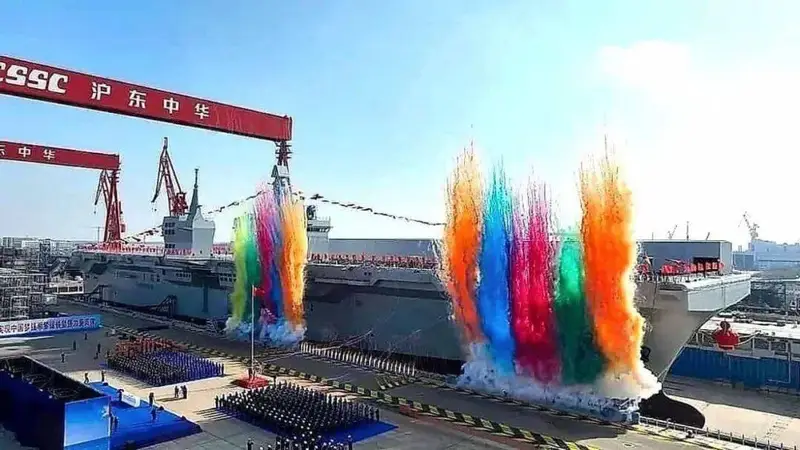 美军无人机航母项目仍在征询阶段 中国076已下水海试