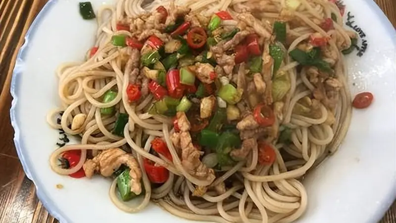 广丰炒粉 热辣接风的家乡味道