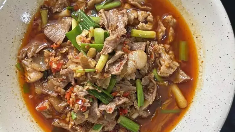 萍乡小炒肉做法出炉 红油裹肉辣香十足