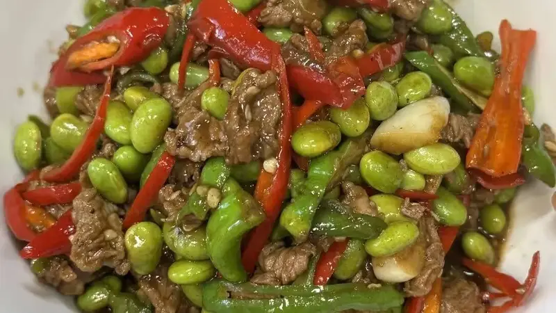 香辣牛肉炒毛豆家常做法出炉 鲜辣入味超下饭