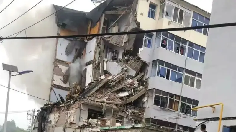 辽宁葫芦岛通报“一居民楼发生疑似液化气泄漏闪爆”：事故导致3人失联、8人轻微伤，原因正在调查中