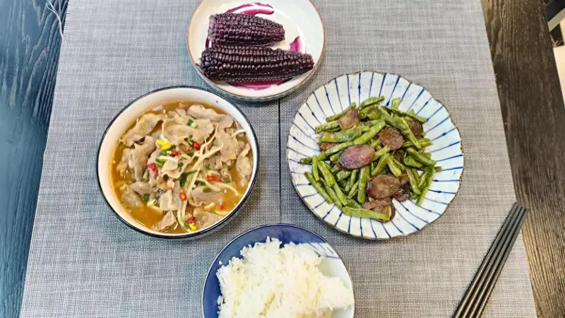 省事,娘儿俩晚餐2个菜,儿子直夸太好吃,全光盘