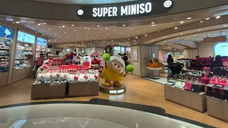名创优品跨界咖啡甜品,合作模式引关注