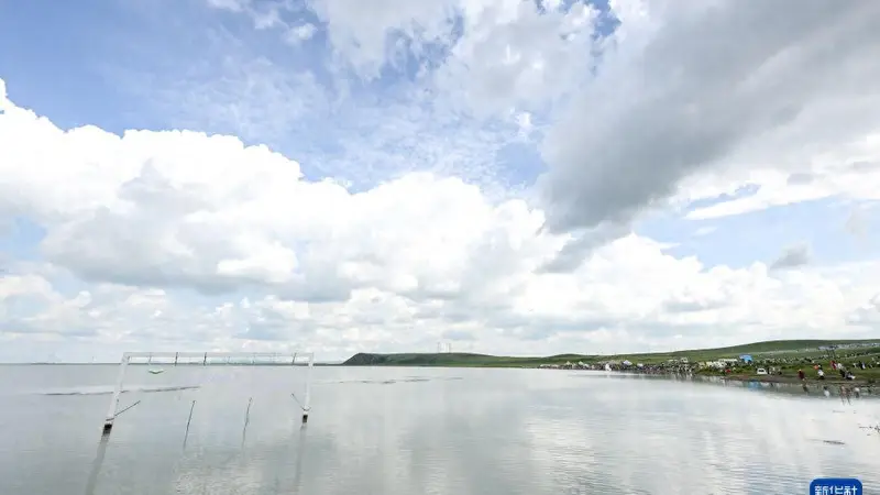 内蒙古太仆寺旗白音查干湖“牛奶湖”景致引客纷至
