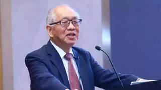 丘成桐撰文致贺 王虹邓煜获数学领域重要奖项