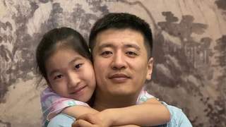峰学蔚来运营平稳 张雪峰家人代持股权保障未成年人权益