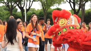 汉语课,非遗体验,企业参访……这个暑假,109名国际学生来沪参加夏令营