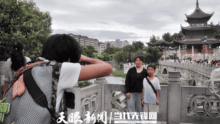 “拍张美照发朋友圈!”