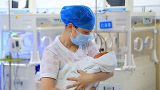 2025年中国新生儿仅792万 人口负增长延续 14亿人口或迎三大现实难题