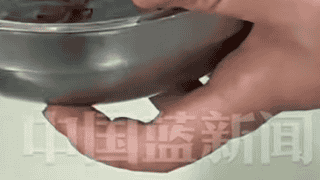 “别买深色蛋糕”冲上热搜 糕点师称过量色素会苦 专家提醒儿童需控量