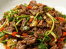 鲜辣入味嫩而不柴,小炒黄牛肉解锁正宗湘式滋味