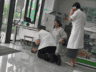 3分26秒,南京59岁医生跪地救回不足两岁窒息幼儿,当事人:目前孩子无大碍