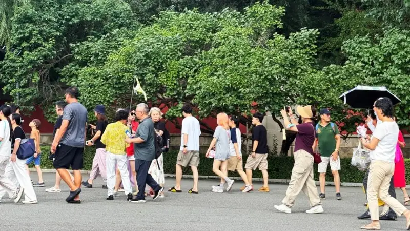 暑期长春伪满皇宫日接待游客破万人次 执法管控护航游客安心游