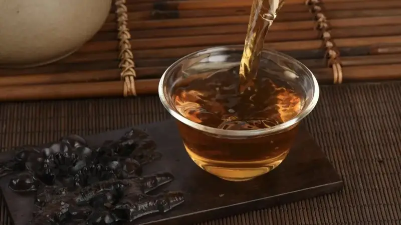 制茶大师称号撤销引行业热议 茶市乱象需各方合力破局