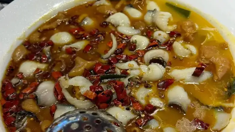 饭店上班的朋友悄悄告诉我，这几道菜尽量少吃点，基本都是预制菜