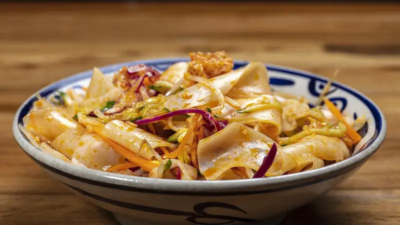 28元一份的“轻食凉皮”冲上热搜 陕西网友吐槽消费新套路