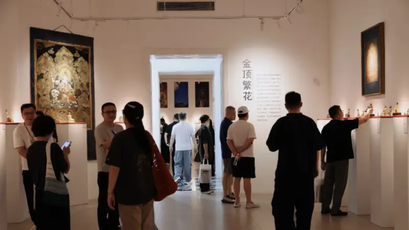 喜马拉雅艺术展览“雪域云间”启幕 展期至8月10日
