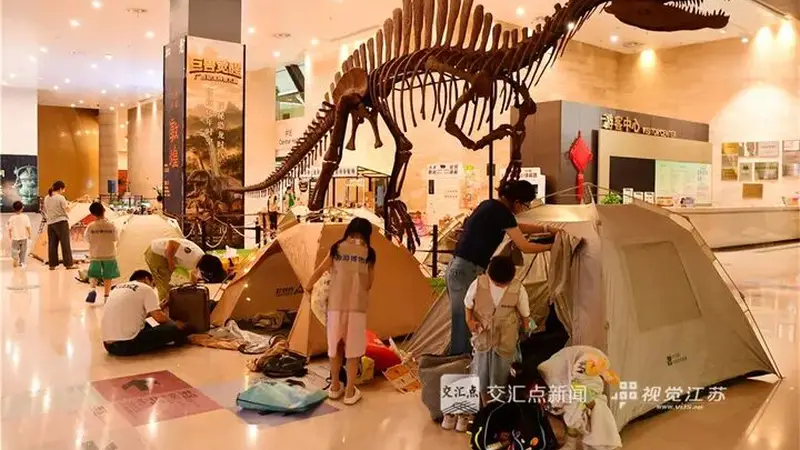 江苏多地夜游启幕 瘦西湖啤酒季等活动扎堆上线