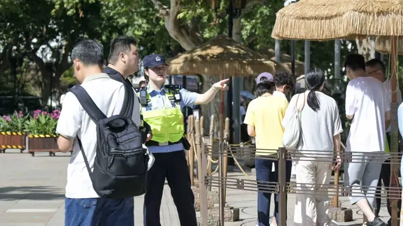 上博人气爆棚 黄浦警方多举措筑牢全方位安保屏障