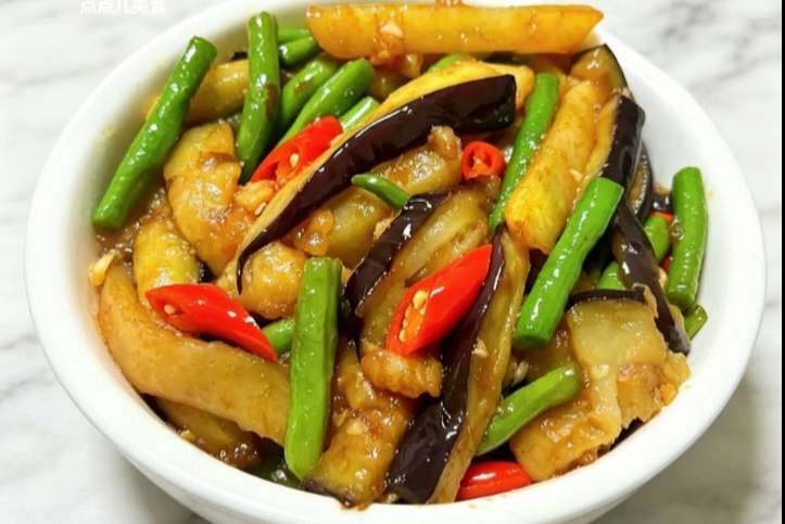 一碗料汁，三种蔬菜的绝美搭配，随手一做，好吃又下饭，全家都喜欢
