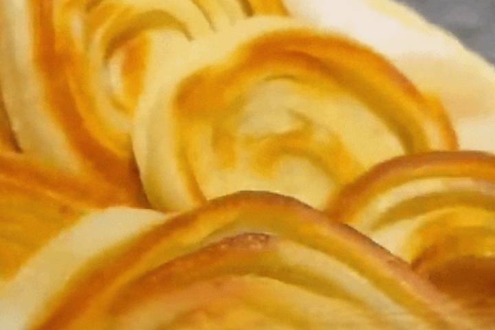 别把它当普通烧饼，济南油旋的魂在“抻卷”
