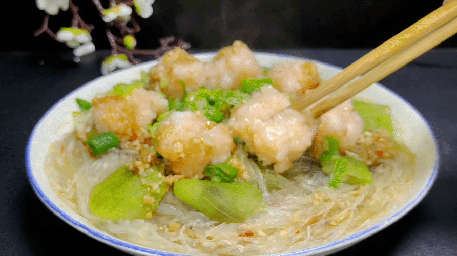 天热不想炒菜，就用这3样蒸一蒸！鲜嫩和浓郁蒜香味的搭配、闻着就流口水，好吃好做全家都喜欢