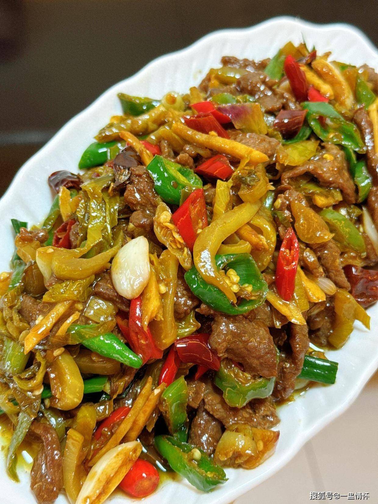 五一长假家里聚餐少不了这道菜，香香辣辣，不仅下饭还下酒