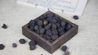 药食推荐丨7月准备开启三伏天“副本”，这种小黑果助你稳稳“通关”