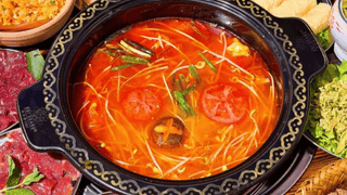 酸爽软烂豆米配发酵酸菜，解锁贵州开胃神汤