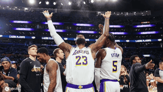 7月25日NBA快讯 詹姆斯两年800万加盟76人 首个赛季仅拿388万创生涯新低