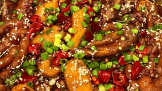 德宏版纳夏日热门下酒零嘴 酸汤鸡脚冷藏后风味更足