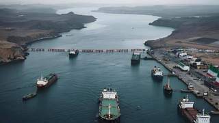 伊朗阿曼敲定海峡新规 两条旧航道关闭 特朗普试图搅局却难干预