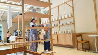 线上爆款咖啡走出虚拟世界，前店后厂工坊落地上海大场，8月将开放周末营业