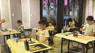 上海百余件书法作品亮相 见证胡问遂杯传承之路