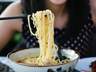早餐为什么不建议吃面条？医生：不止面条，这5种食物，也要少吃