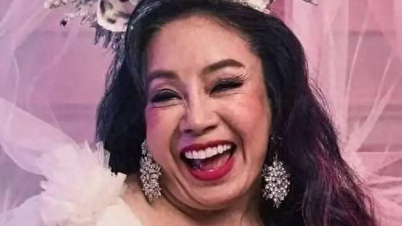 58岁富婆花式征婚!5万鲜肉排队竞聘,21年换14任男友 结局太讽刺