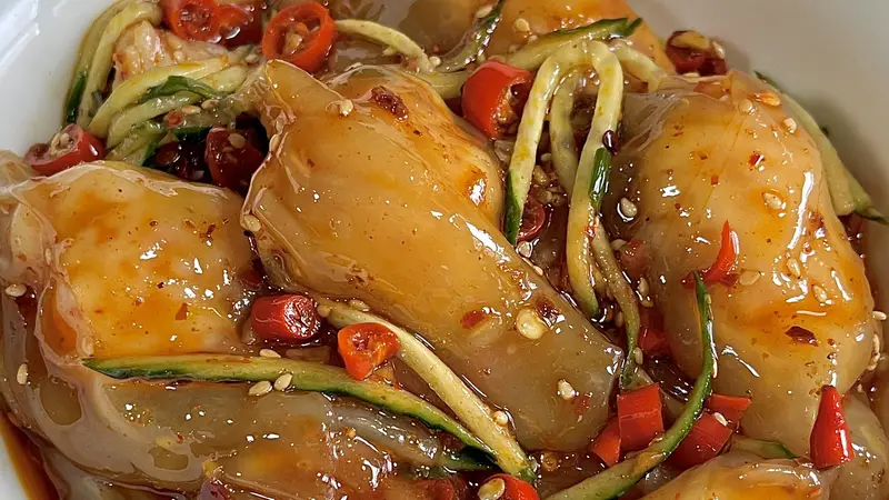 酸辣柠檬虾饺:软糯弹牙,一口就爱上