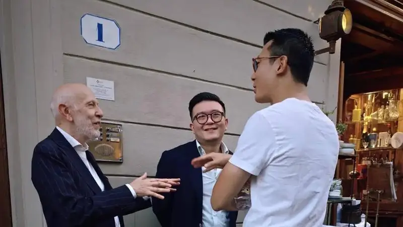 朱珠意大利街老钱风绝了:老公不是软饭男,是给那不勒斯匠人做高定的主理人