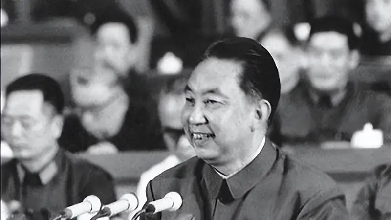 08年华老逝世,葬礼前后发生了4个没想到,在场众人无不感动