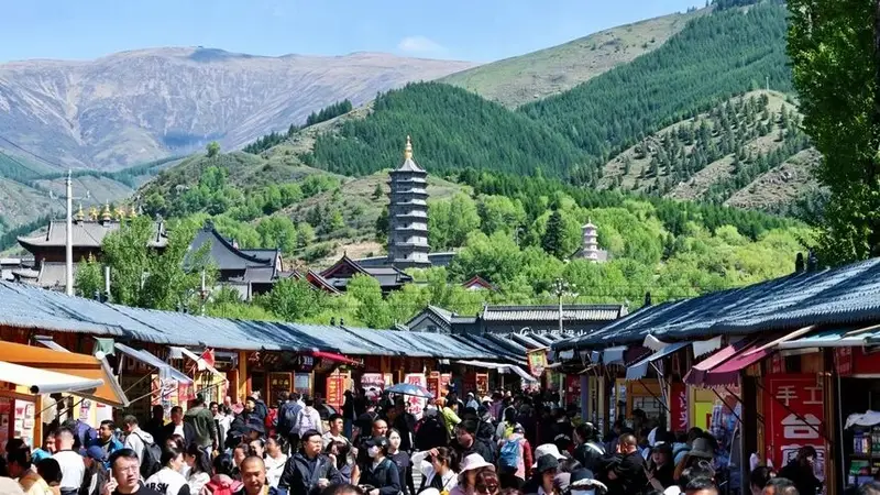中国文化报报道五台山 | 在五台山,游客服务中心的一天会做些什么?